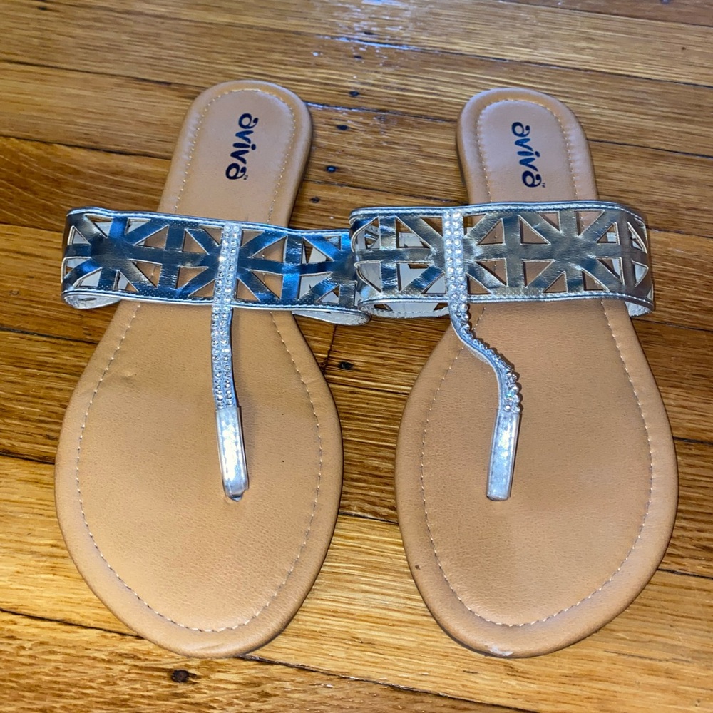 Womens Aviva sandals size 9